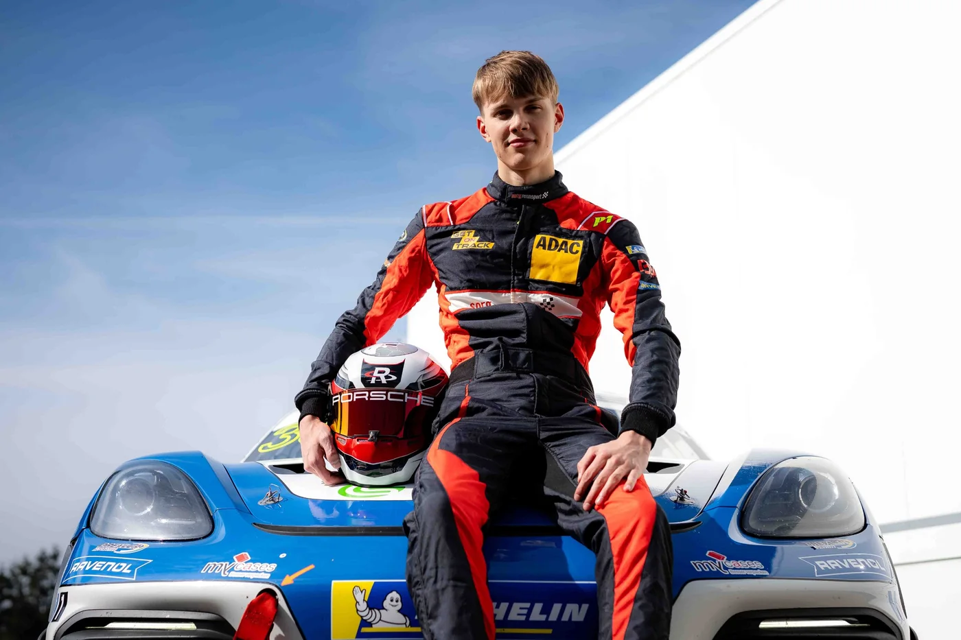 Ragnar Simuland seated on the Porsche GT4