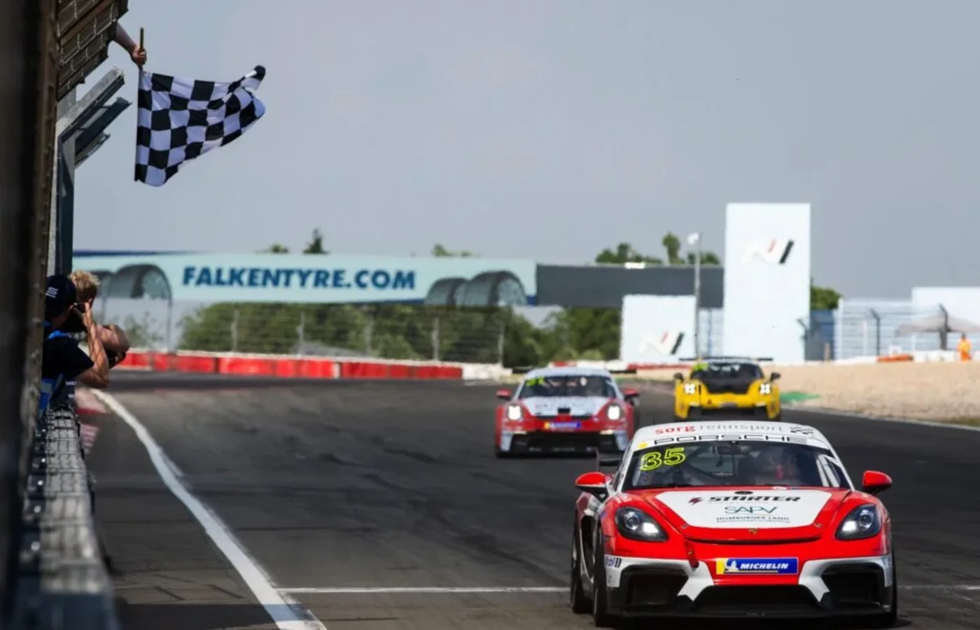 Ragnar Simuland crossing the finish line at Nürburgring