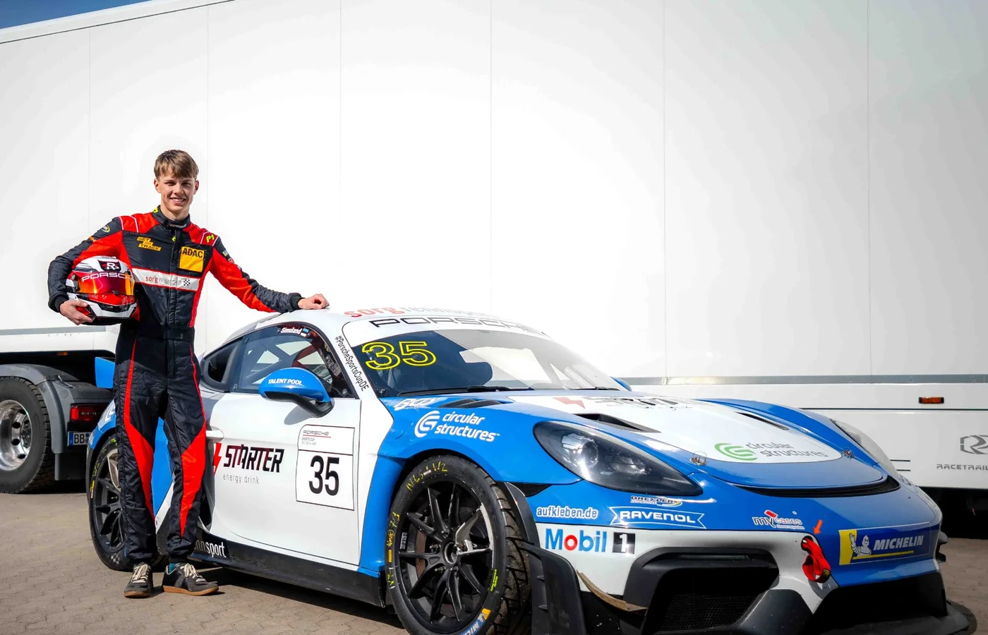 Ragnar Simuland with his Porsche GT4 RS Clubsport