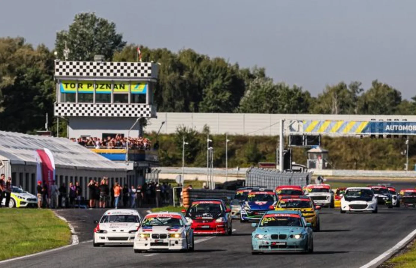 Race start at the 2025 BaTCC finale in Poznań