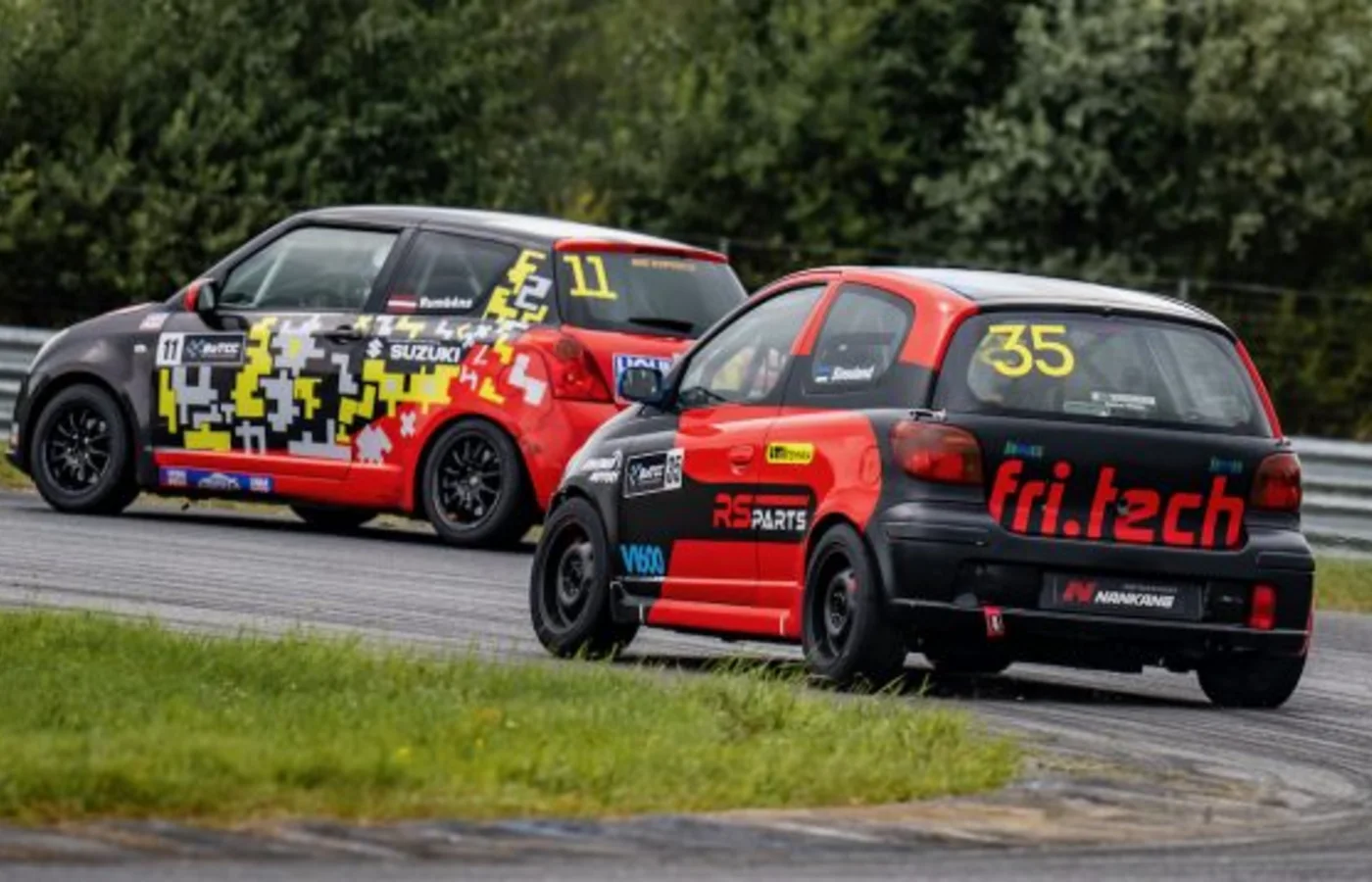Ragnar Simuland racing the V1600 Toyota Yaris